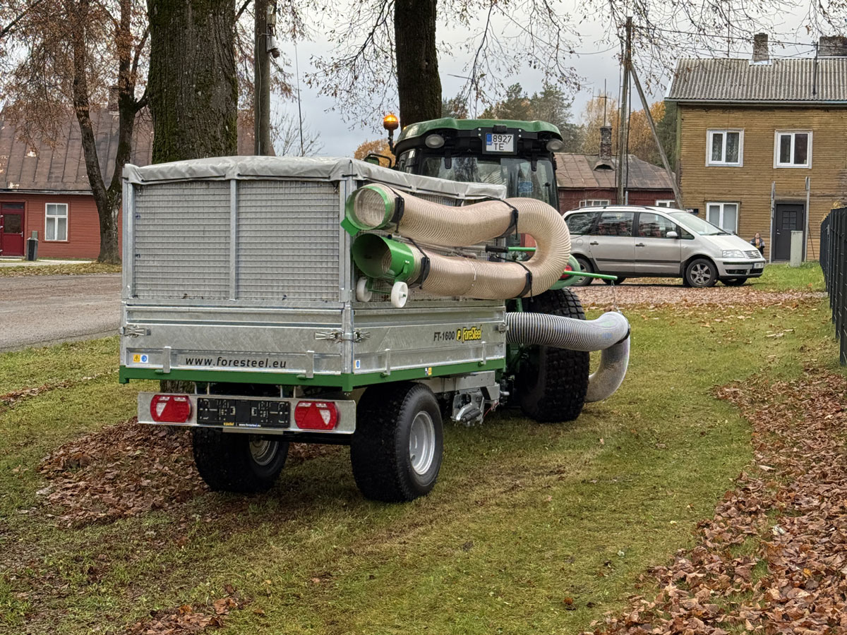 FT-1600 Remorque à feuilles