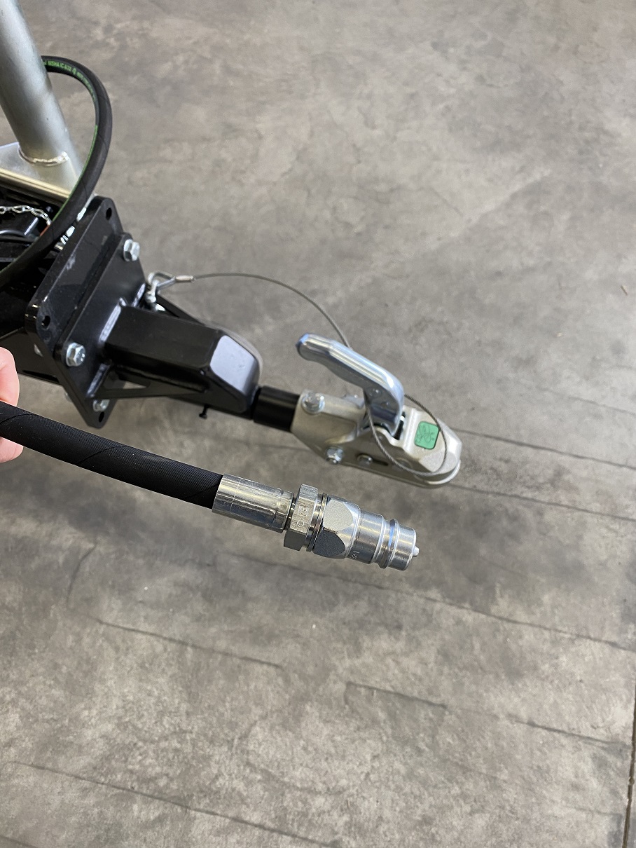 Hydraulic hose connection