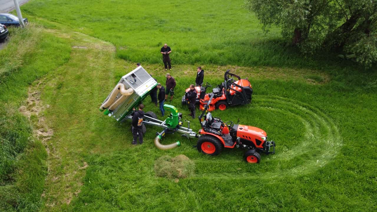 Foresteel™ Verkaufsschulung bei einem süddeutschen Kubota-Händler.