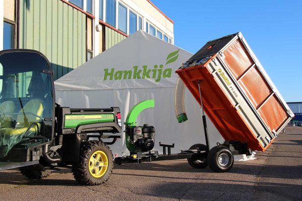 009-foresteel-ft-600-tipping-trailer-john-deere