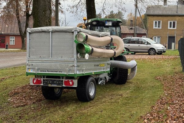 Foresteel-FT-1600-Leaf-Trailer-with-John-Deere-3R-tractor-mowing-deck-setup-43-04